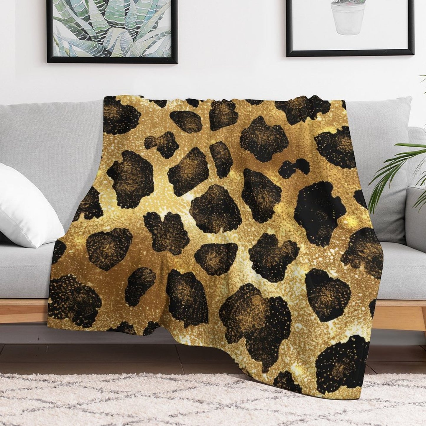 Soft Anti-Pilling Flannel Blanket with Leopard Print Design