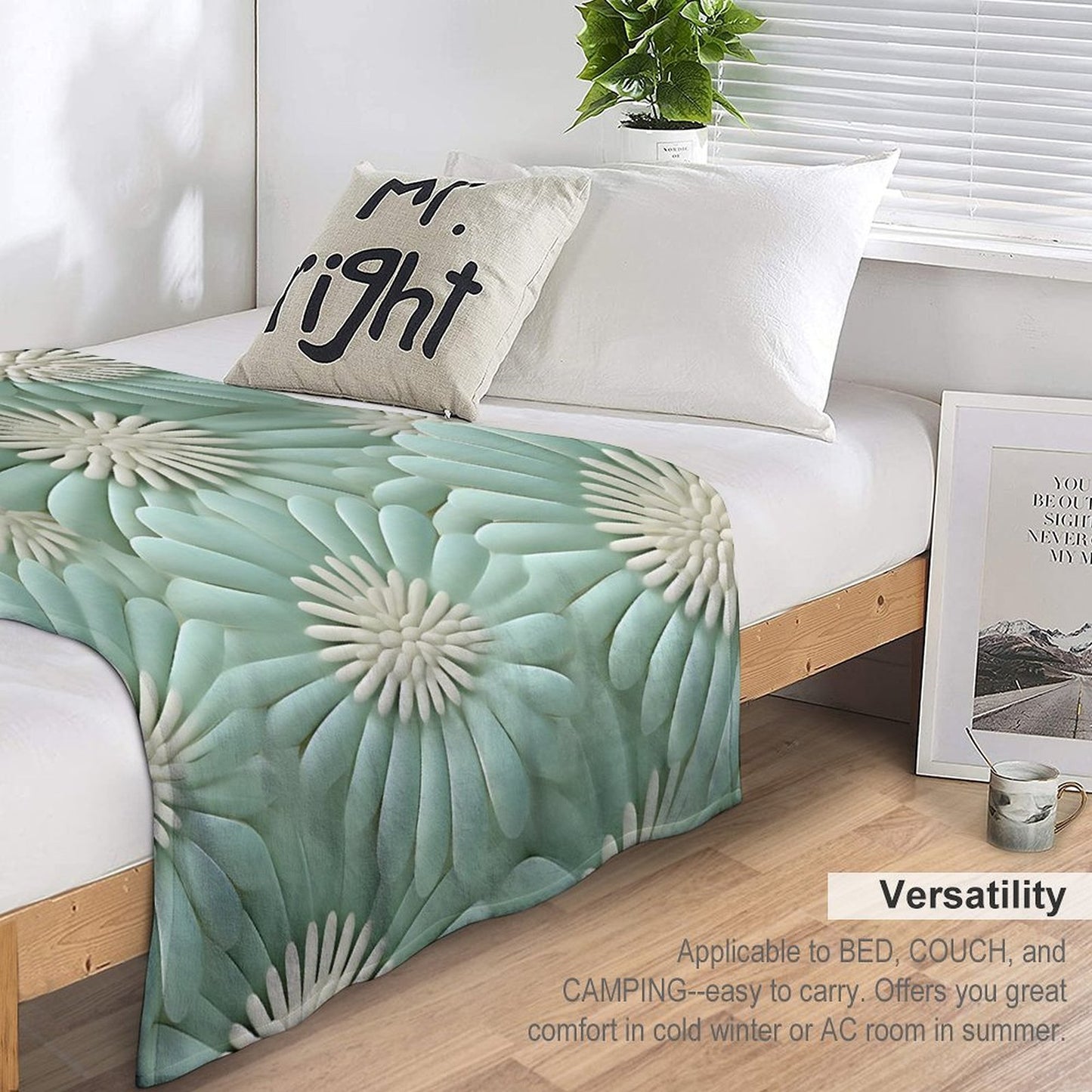 Soft Anti-Pilling Flannel Blanket with 3D Floral Pattern Design