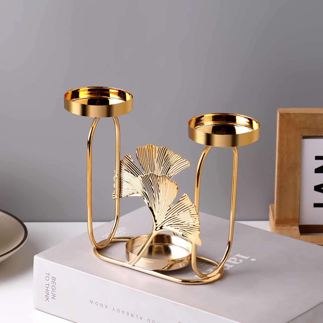 Nordic Style Minimalist Iron Candle Holder 1pc Metal Tabletop Decor for Modern Home