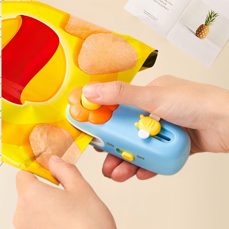 Flower Style Mini Snack Sealer Hand Press Rechargeable Portable Household Food Sealer