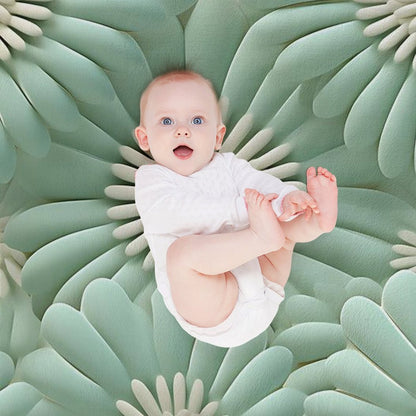 Soft Anti-Pilling Flannel Blanket with 3D Floral Pattern Design