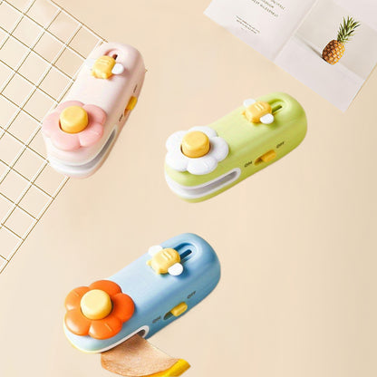 Flower Style Mini Snack Sealer Hand Press Rechargeable Portable Household Food Sealer