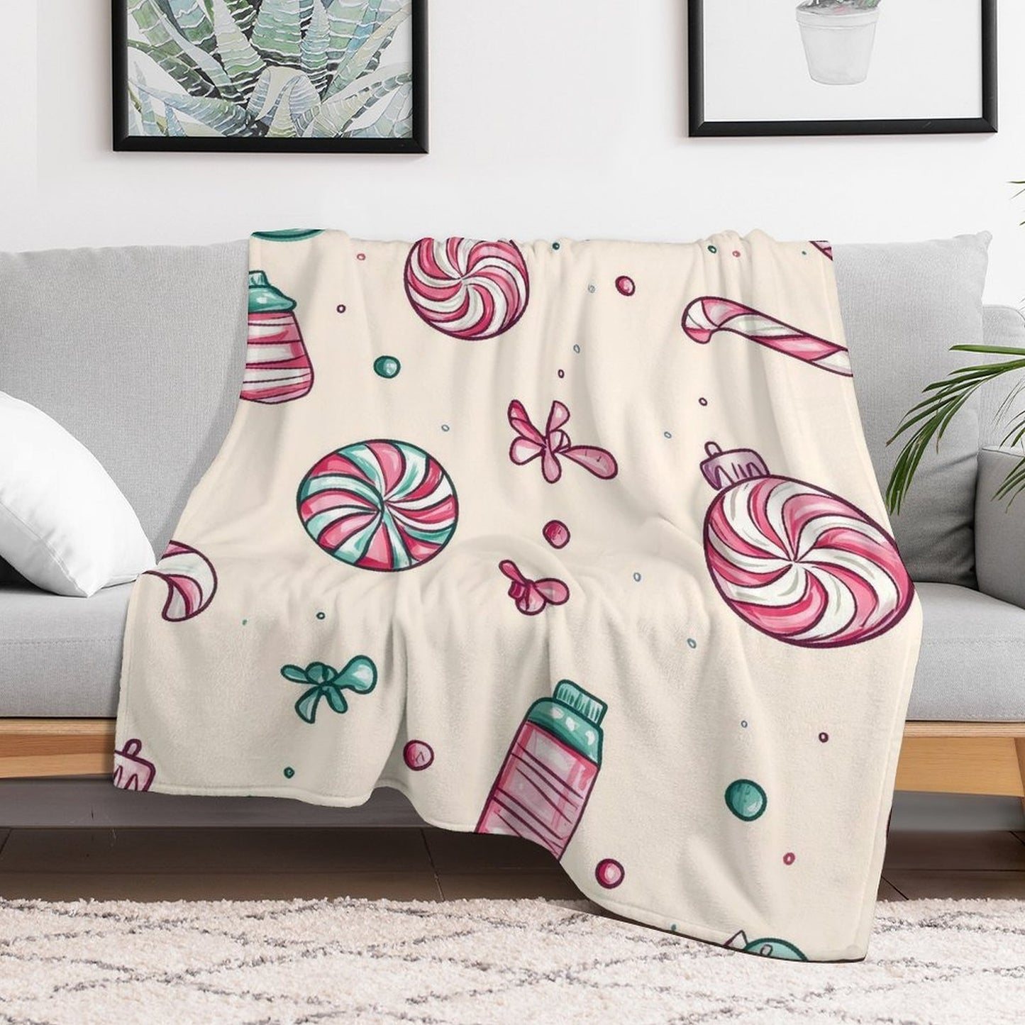 Anti-Pilling Flannel Blanket with Cute Candy and Christmas Pattern