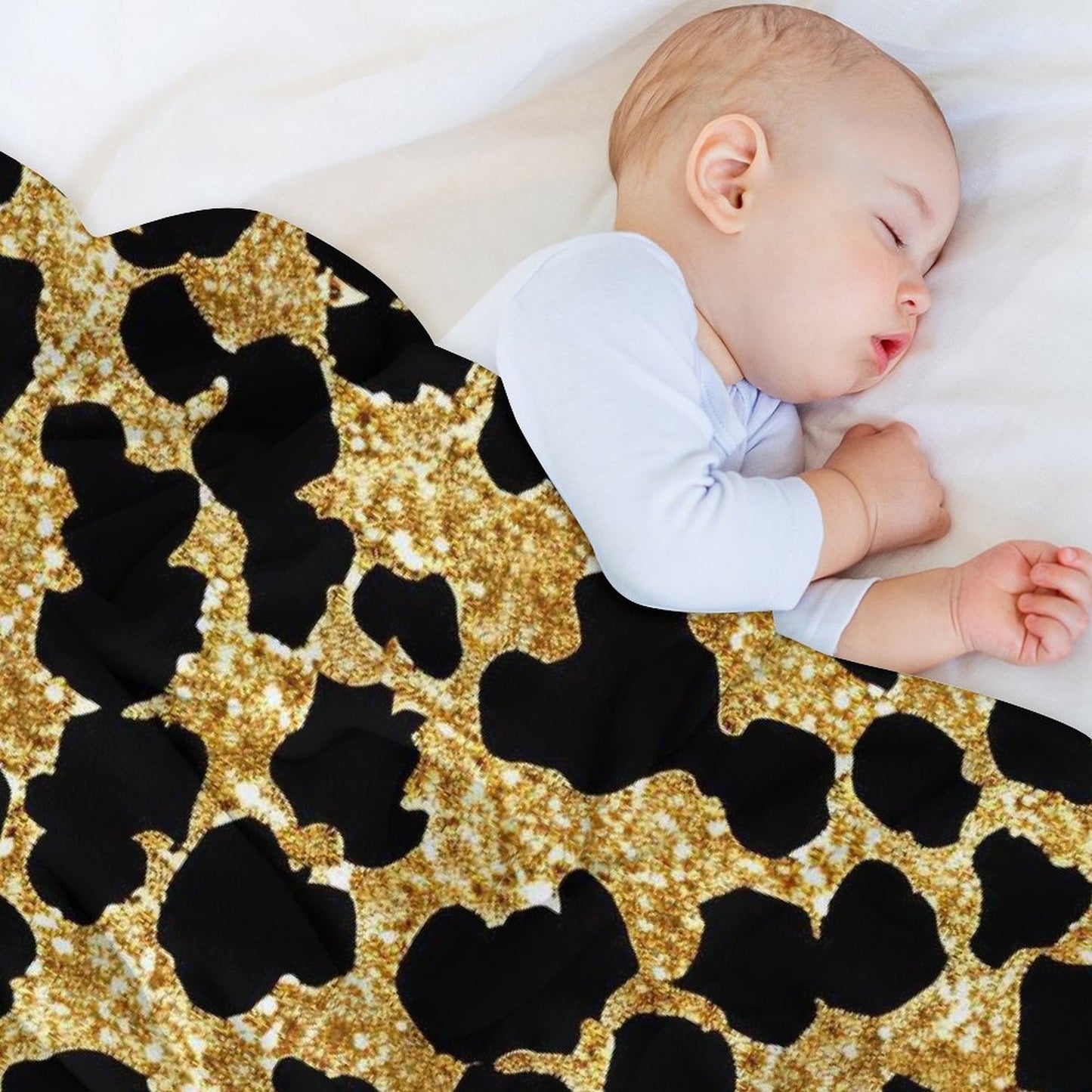 Cozy Anti-Pilling Flannel Blanket for Sofa or Bed